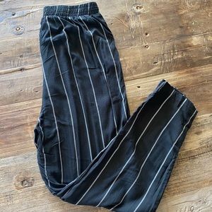 PrettyLittleThing Striped Pants